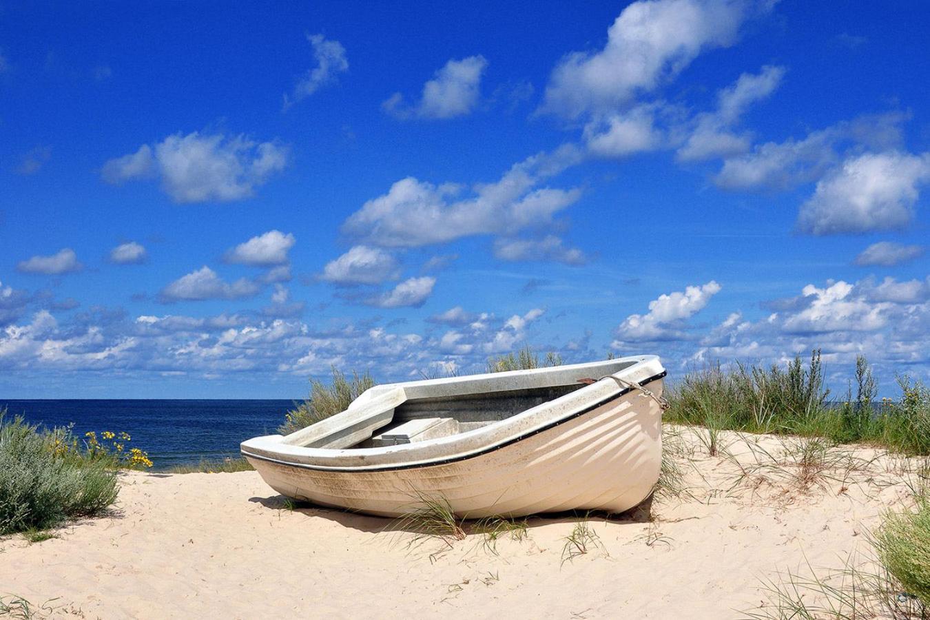 Strandgefluester App2 - Strandpromenade Seitlicher Meerblick, Strandkorb Saisonal *